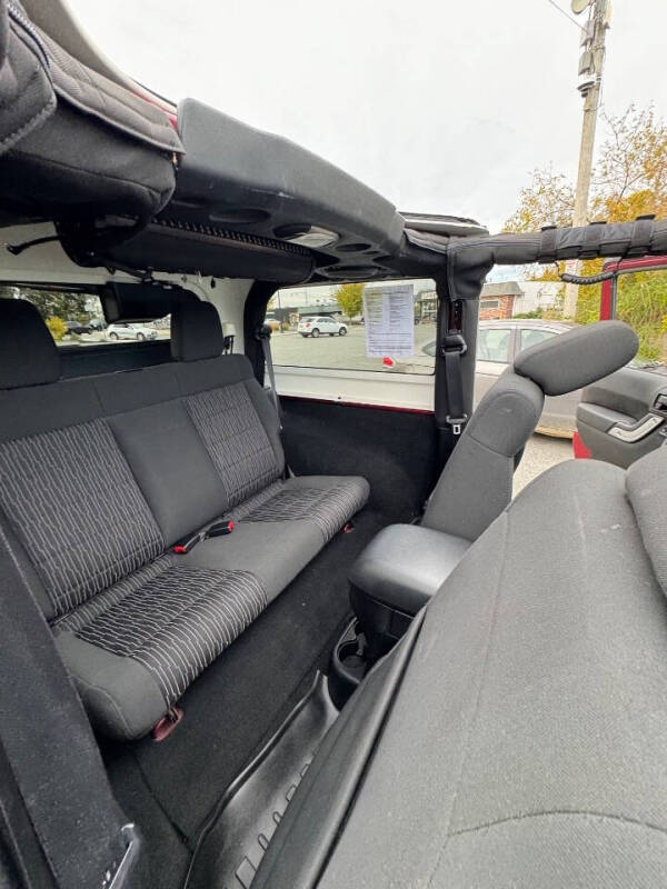 2011 Jeep Wrangler Sahara