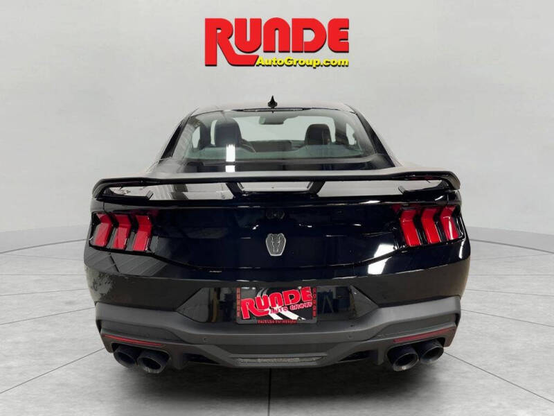 2024 Ford Mustang Dark Horse