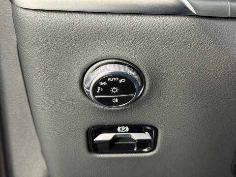 2025 Mercedes-Benz GLC GLC 300