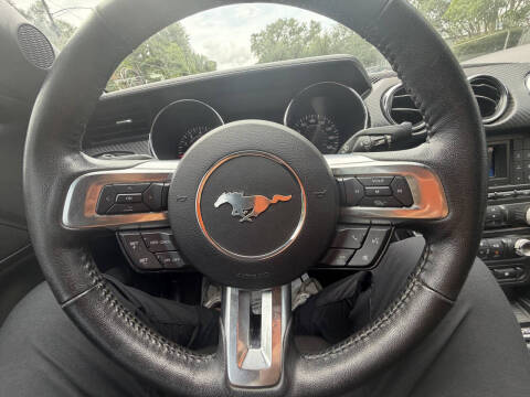 2017 Ford Mustang V6