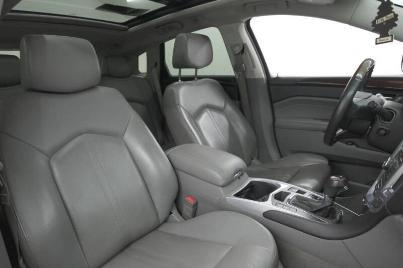 2012 Cadillac SRX Performance Collection