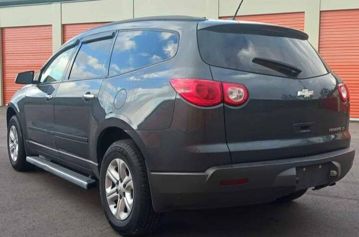 2011 Chevrolet Traverse LS