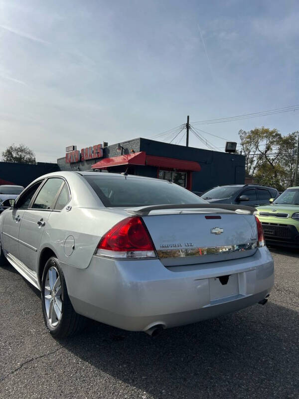 2009 Chevrolet Impala LTZ photo 9