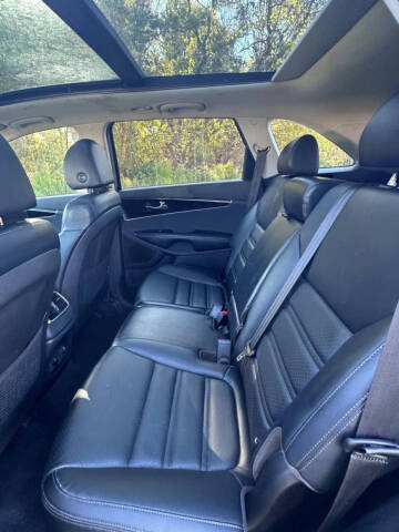 2020 Kia Sorento EX V6