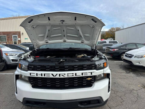 2020 Chevrolet Silverado 1500 Custom