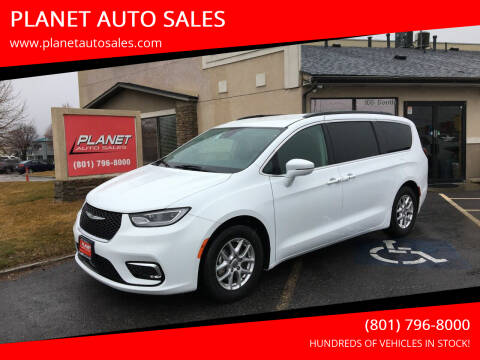 2022 Chrysler Pacifica for sale at PLANET AUTO SALES in Lindon UT