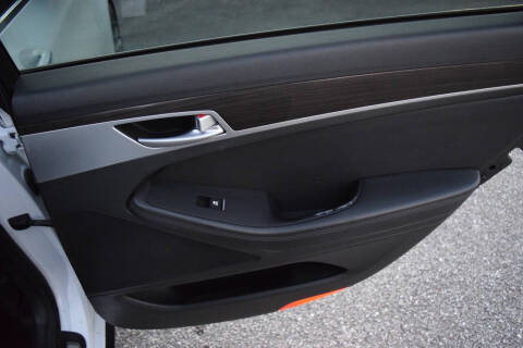 2017 Genesis G80 3.8