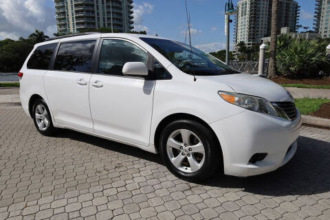 2012 Toyota Sienna for sale at Choice Auto Brokers in Fort Lauderdale FL