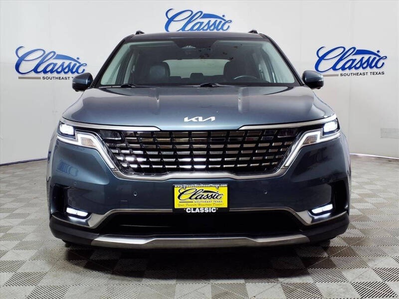 2023 Kia Carnival SX