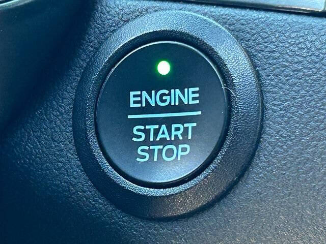 2022 Ford Escape Hybrid Titanium