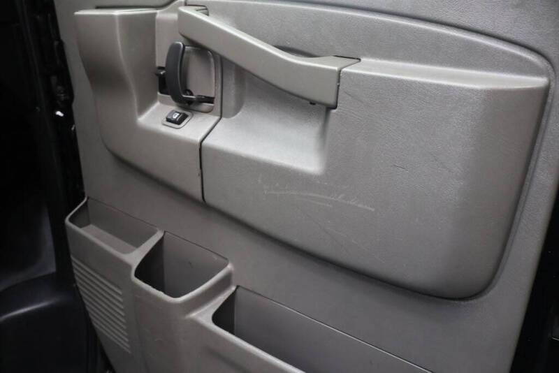 2017 Chevrolet Express 2500