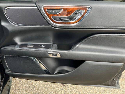 2017 Lincoln Continental Reserve
