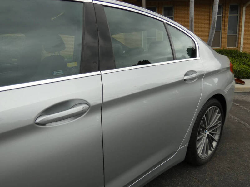 2019 BMW 5 Series 530i