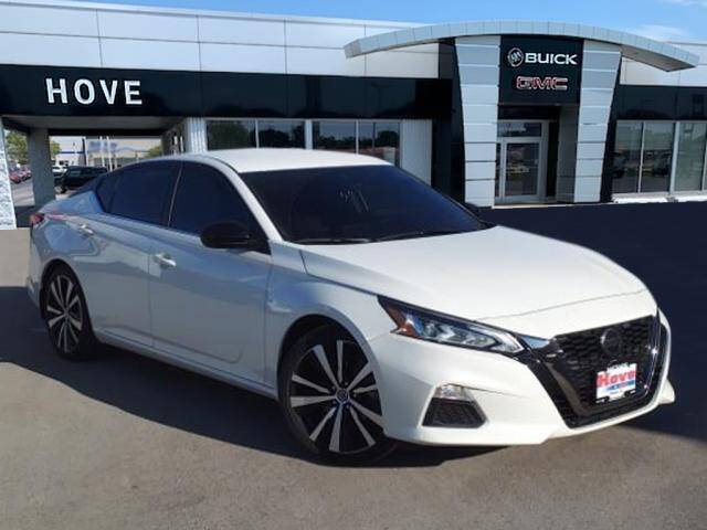 2022 Nissan Altima for sale at Hove Buick Gmc in Bradley IL