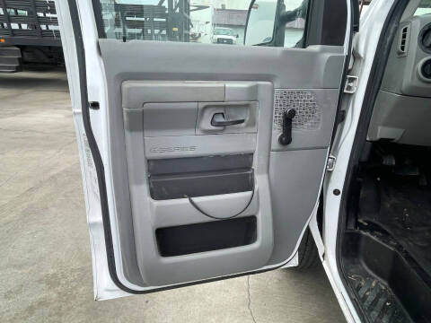 2010 Ford E-Series E-250