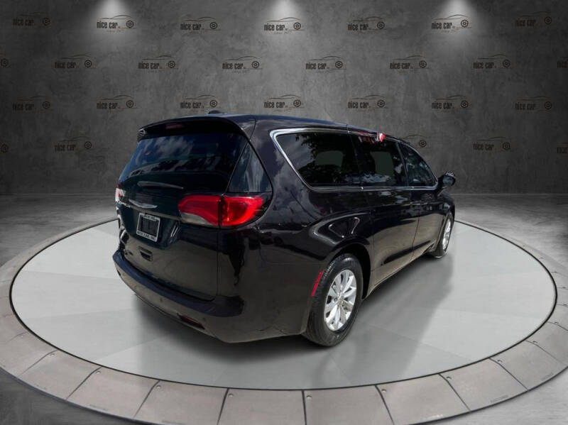 2019 Chrysler Pacifica LX