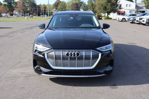 2021 Audi e-tron quattro Premium Plus