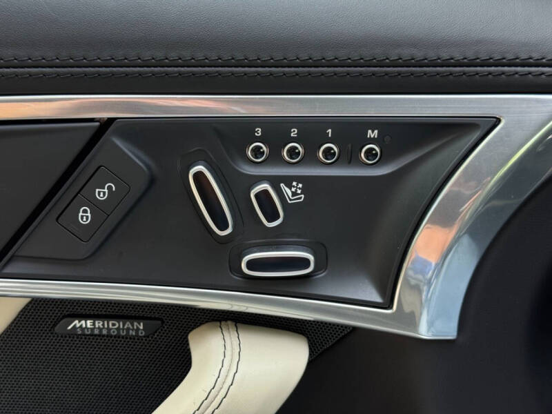 2019 Jaguar F-TYPE R-Dynamic