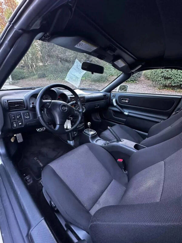 2005 Toyota MR2 Spyder