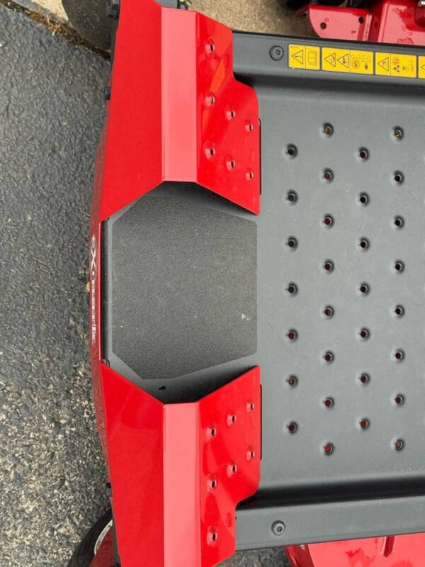 2025 Exmark QUEST E-SERIES