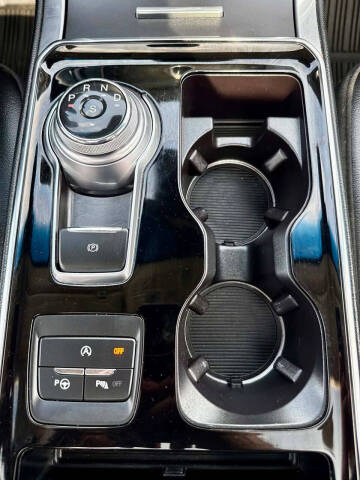 2019 Ford Edge Titanium