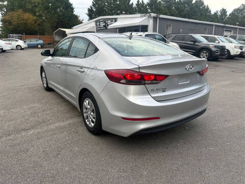 2017 Hyundai Elantra