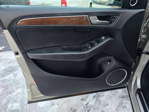 2017 Audi Q5 2.0T quattro Premium Plus