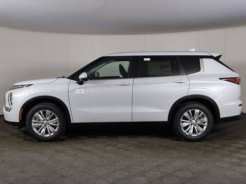 2026 Mitsubishi Outlander ES
