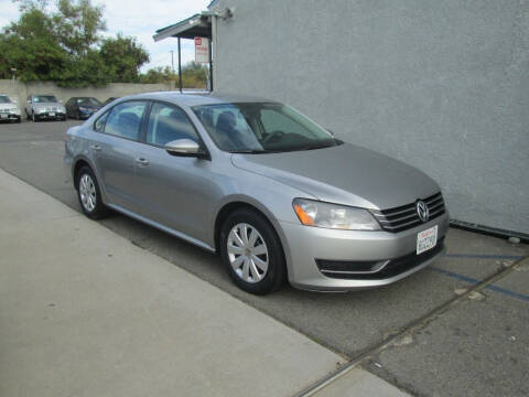 2012 Volkswagen Passat for sale at Unique Plaza Auto Sales in Sacramento CA