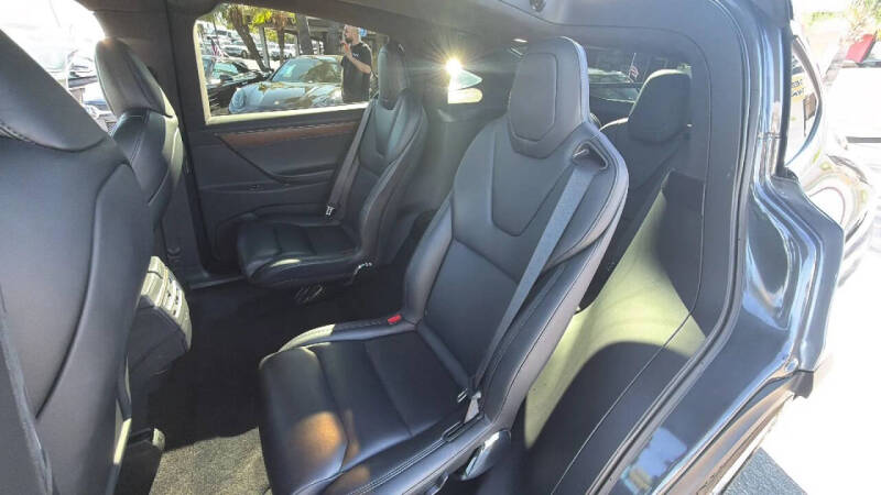 2021 Tesla Model X Long Range Plus