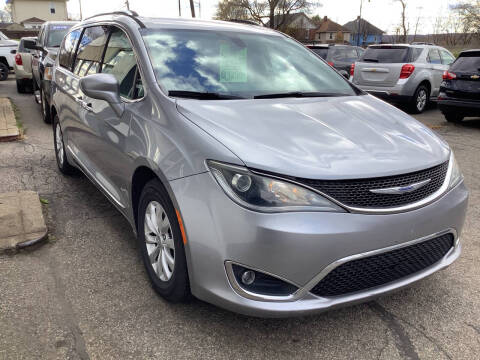 2019 Chrysler Pacifica Touring L