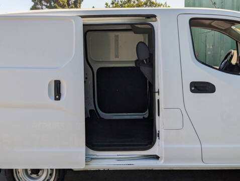 2015 Nissan NV200