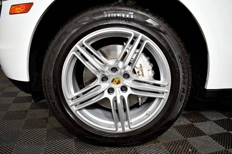 2016 Porsche Macan S