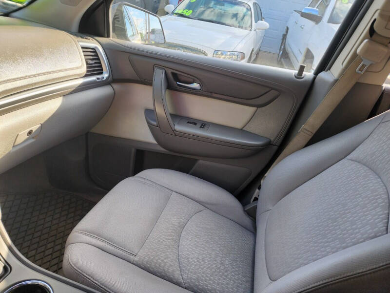 2015 GMC Acadia SLE-1