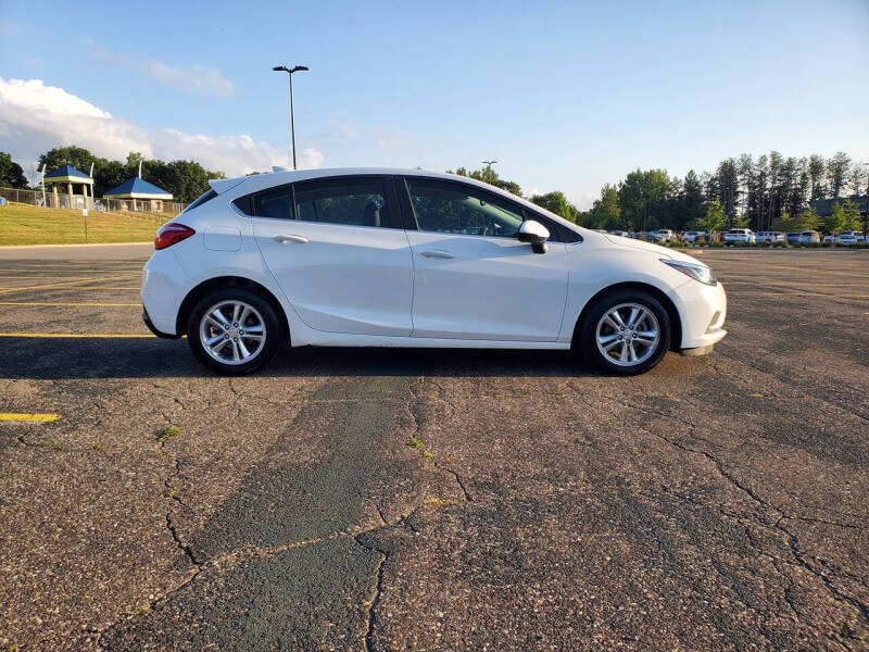 2017 Chevrolet Cruze LT Auto