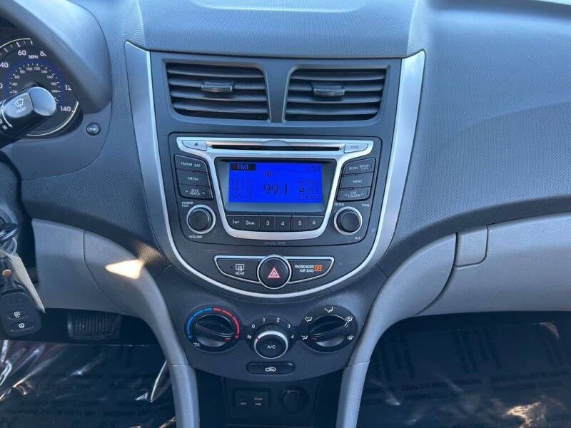 2014 Hyundai Accent GLS