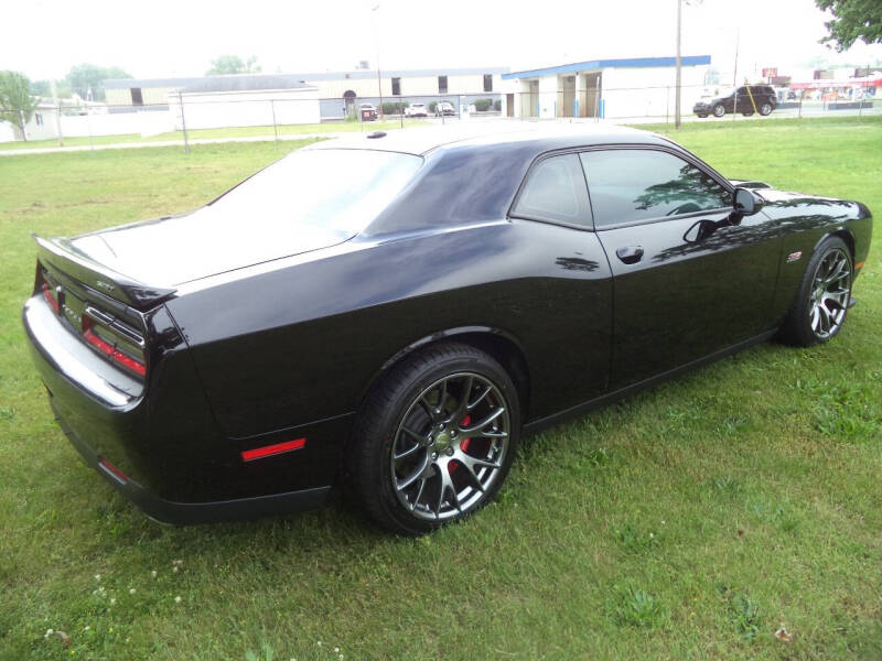 2016 Dodge Challenger SRT 392