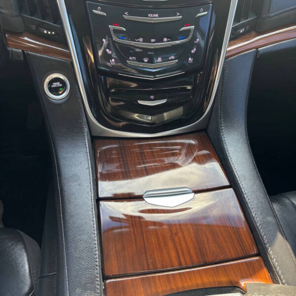 2016 Cadillac Escalade ESV Standard