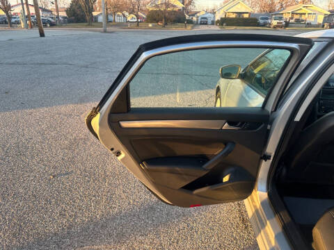 2015 Volkswagen Passat 1.8T Wolfsburg Edition