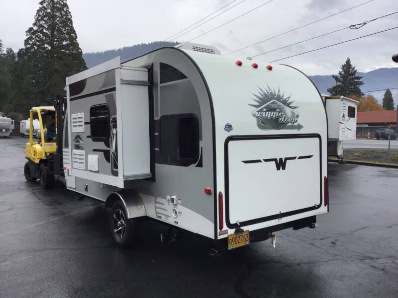 2017 Winnebago Minnie Drop