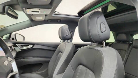 2025 Audi Q4 e-tron Premium Plus 45