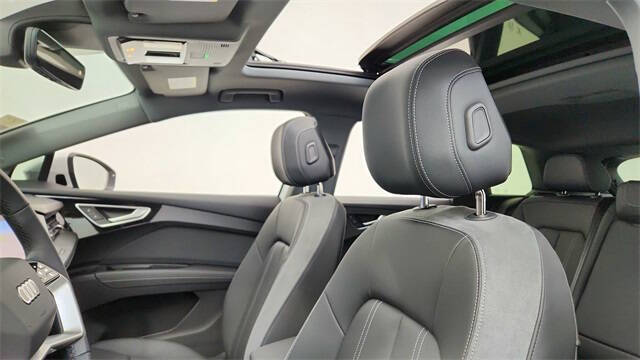 2025 Audi Q4 e-tron Premium Plus 45