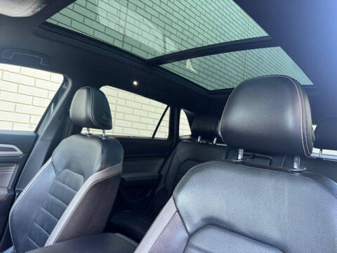 2022 Volkswagen Atlas Cross Sport V6 SEL Premium R-Line 4Motion