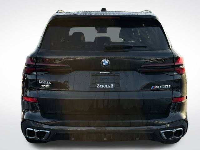 2024 BMW X5 M60i