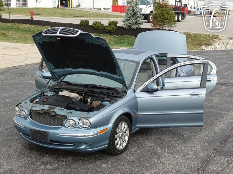 2002 Jaguar X-Type 2.5