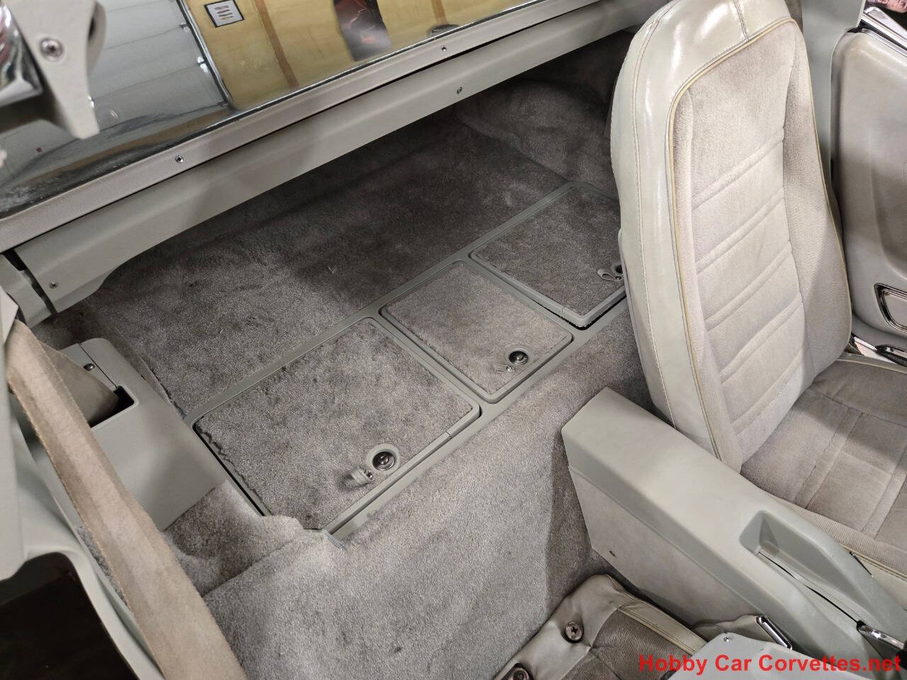 1977 Chevrolet Corvette 77