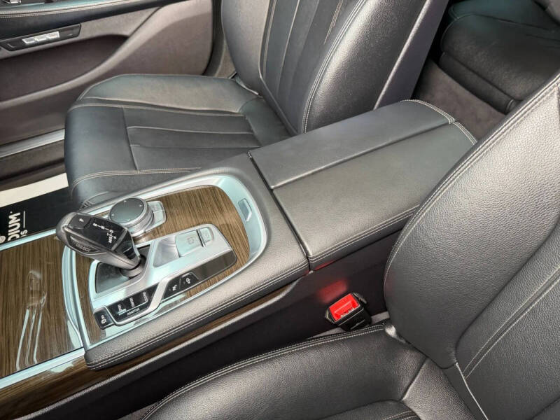 2016 BMW 7 Series 740i