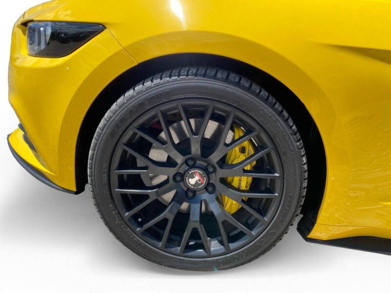 2017 Ford Mustang V6
