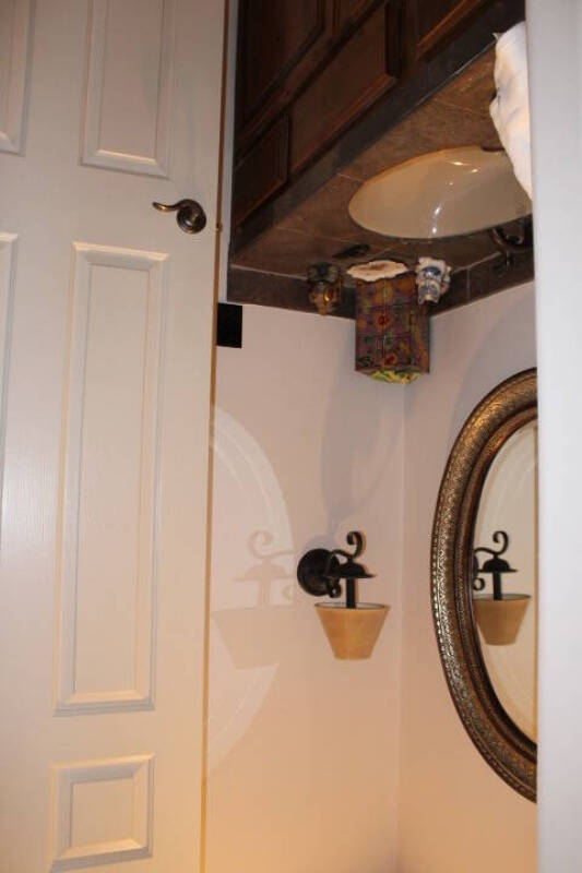 1985 custom home 3600 ft