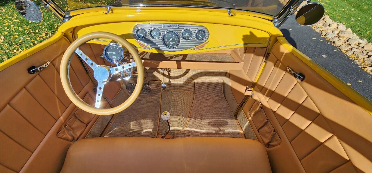 1932 Ford Highboy Roadster 30
